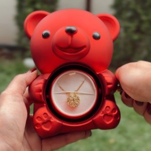 2-u-1 ogrlica s djetelinom i kutija za nakit u obliku medvjedića koji se vrti | CLOVERIE_ROSBEAR
